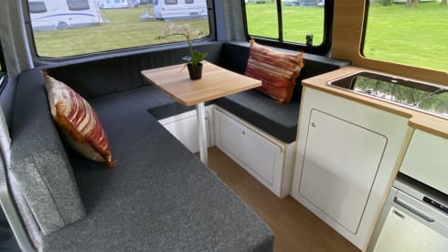 Tortuga – Off-Road Volkswagen Transporter T5 Camper