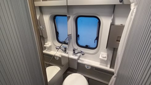 Bart – 3p Adria Mobil bus from 2018