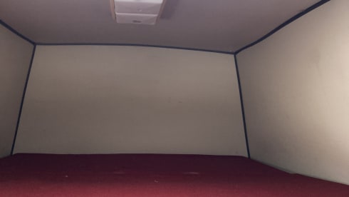 Jackie – 4p Volkswagen campervan from 1983