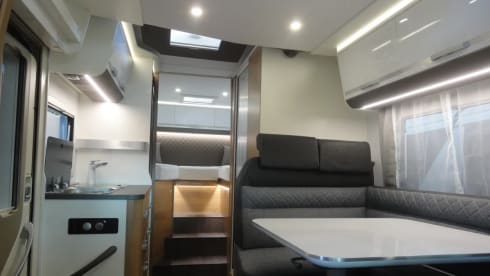 BONVOYAGE – 4p Adria Mobil semi-integrated from 2021