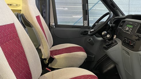 Takkie de Camper – 5p Ford semi-integrated uit 2014