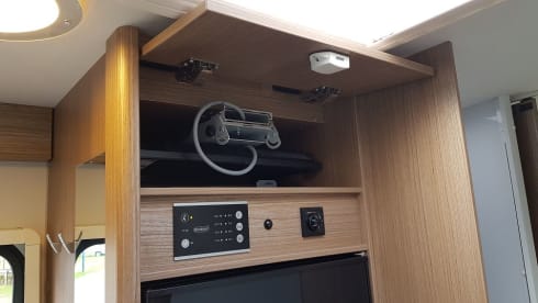 Kerdy – Our Carado T 549 would like to show you the world