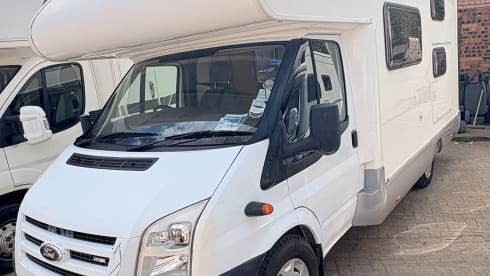 6 berth Ford Rollerteam