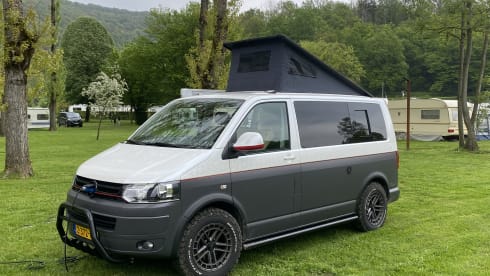 Tortuga – Off-Road Volkswagen Transporter T5 Camper