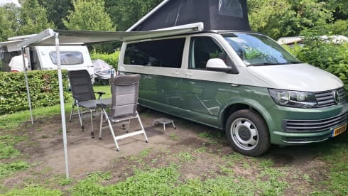 2-seater Volkswagen bus from 2016
