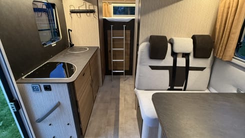 Queen K – 6p Rimor alcove from 2026