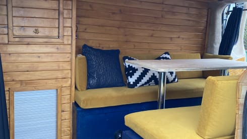 Bumble-Bee – 3 berth Ford campervan from 2017