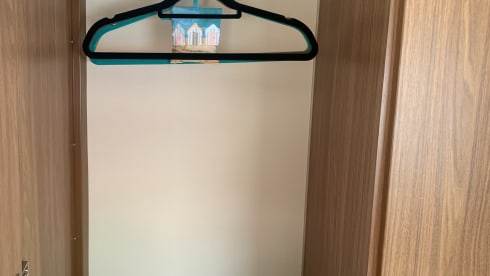 3 Berth 4 Belted Seats Carado semi-integrated from 2016 