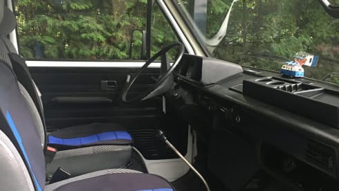 Frenk – Frenk, a beautiful T3 camper is looking for travel companions