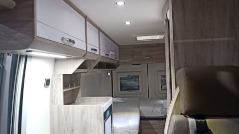 Brand new 3p Peugeot Bravia busCamper from 2023