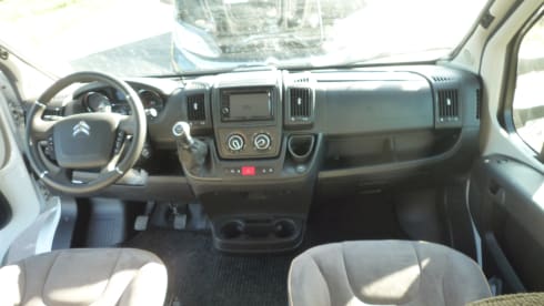 Dethleffs trend with stationary air conditioning