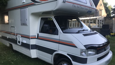 Nellie – VW T4 Coach built Motorhome