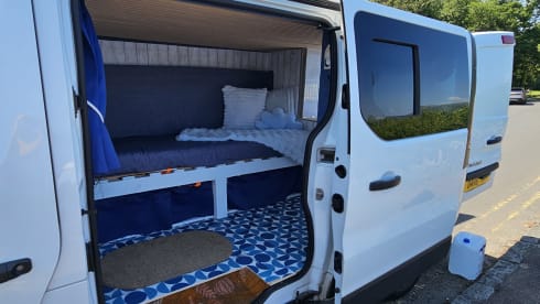 The Cloudy Camper – Vauxhall Vivaro Campervan - Sleeps 2 