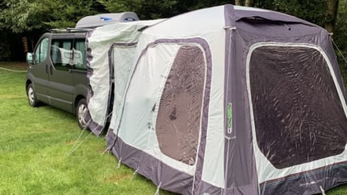 Renee – 2 berth Renault campervan from 2009