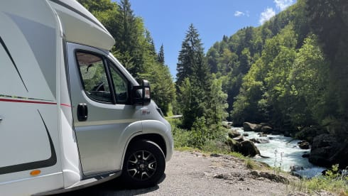 luxe camping car – luxury motorhome