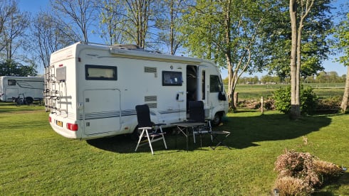 Spacious 4-person Rapido camper