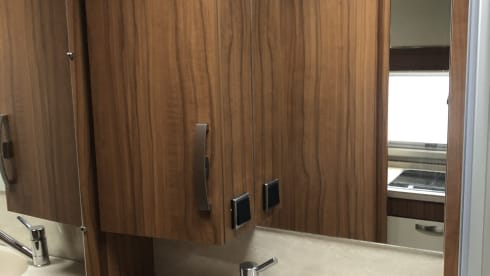 Hoofddorp  – Luxurious and well-maintained 2p Hymer from 2019 - Automatic