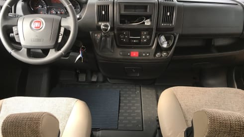 Moby – Detleff Integral (05/2021) with twin beds in the rear