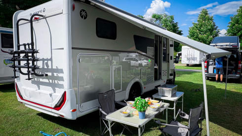 Clyde – Clyde – The stylish one for big dreams