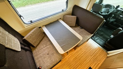 6Pers. Pack your bags and ENJOY! The rest is there.