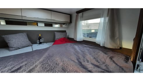 Benimar 2021 – Luxury 4 person camper, 2021 with 170 hp powerful engine!