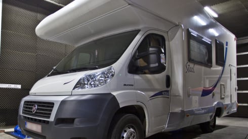 Fiat MC Louis 6 personen