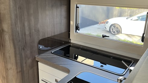 4p Benimar semi-integrated uit 2023