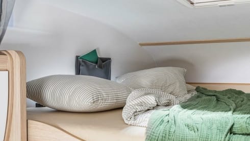 FAMILY – 6P Sunlight Alcove from 2021