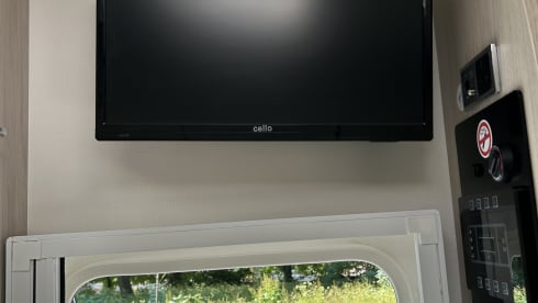 FREDSTER – 6 berth Chausson Alcove 2019