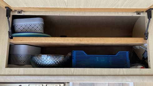 4p Peugeot alcove from 1990