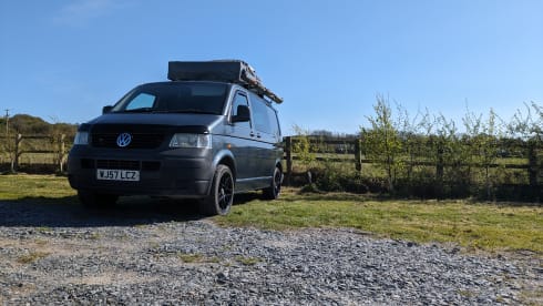 Blu – Dog Friendly CamperVan 