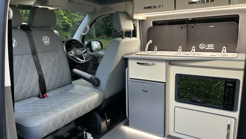 Indie – 4 berth Volkswagen high spec campervan Leeds