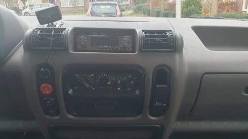 Sfeervolle camperbus! – 4p Renault bus from 2000