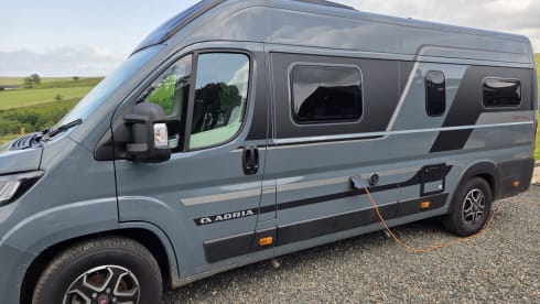 Rambling Retreat – Adria Mobil-Bus mit 2 Schlafplätzen ab 2024