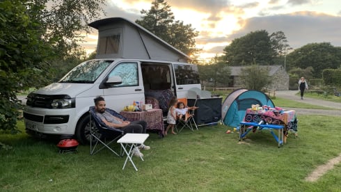 Milan the Van – 5 berth Volkswagen campervan
