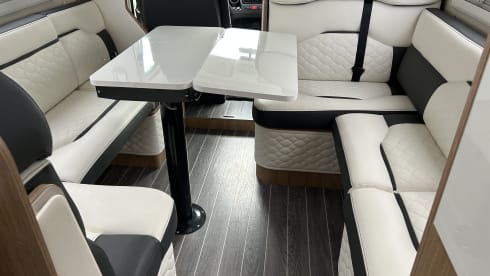 Minnie – 6 berth Roller Team semi-integrated from 2021