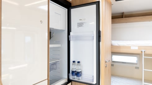 NXD – AutoRoller 707 Large Living Area Layout 4 Person 