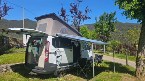 The Fugget – Reliable Ford Nugget, 69,000 km, urban camper, comfortable, complete