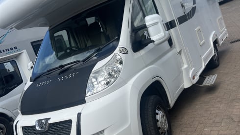 4 berth Peugeot Elddis Autoquest
