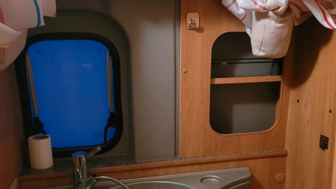 Kenu – Beautiful 5.4m long Pössl Roadcamp