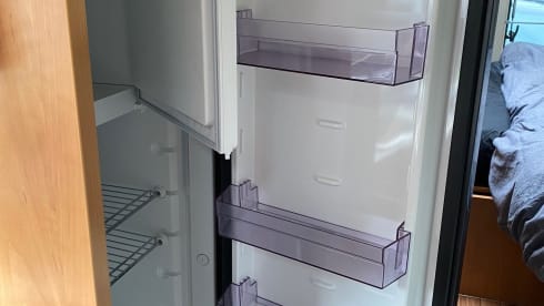 Bus camper PÖSSL, 2 length beds, 2 seats