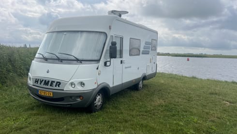 Bobby – 3p Hymer integrated from 1999