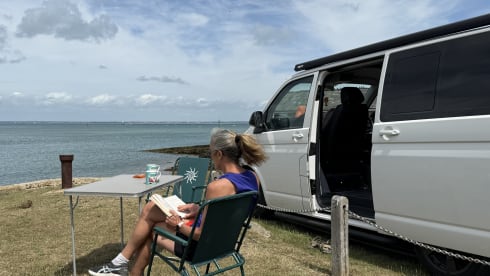 Cee Cee – 2 berth Volkswagen campervan from 2016