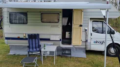 Ons oude trouwe campertje – 4p Elnagh alcove from 1993