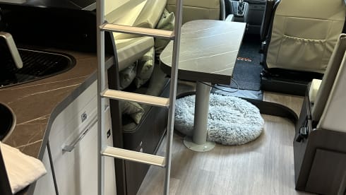 4p Benimar semi-integrated uit 2023