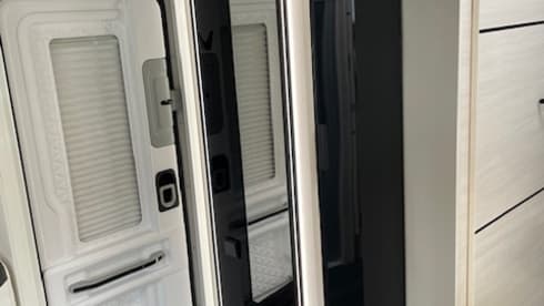 Challenger 317 – Challenger 337 GRAPHITE ULTIMATE - Automatic 2025