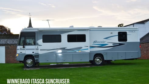 Winnebago Itasca Suncruiser 6 berth (4 seat belts)