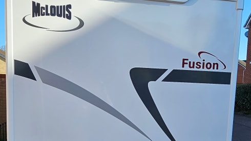 4 berth McLouis Fusion 373 ( 2024 )