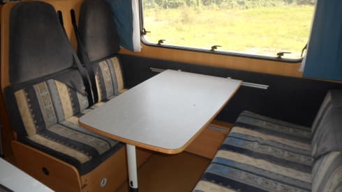 Easy 7  motorhome 6 berth Dethleffs 