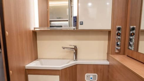 4p Bürstner semi-integrated uit 2025